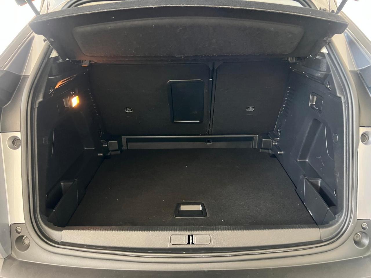 Peugeot 3008 BlueHDi 130 S&S EAT8 Active 2019