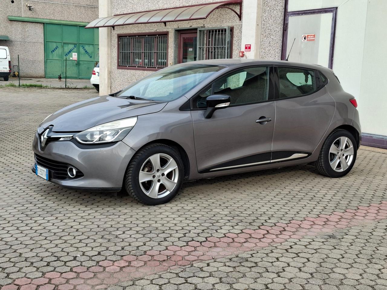 Renault Clio 1.2 Duel *NEOPATENTATI*