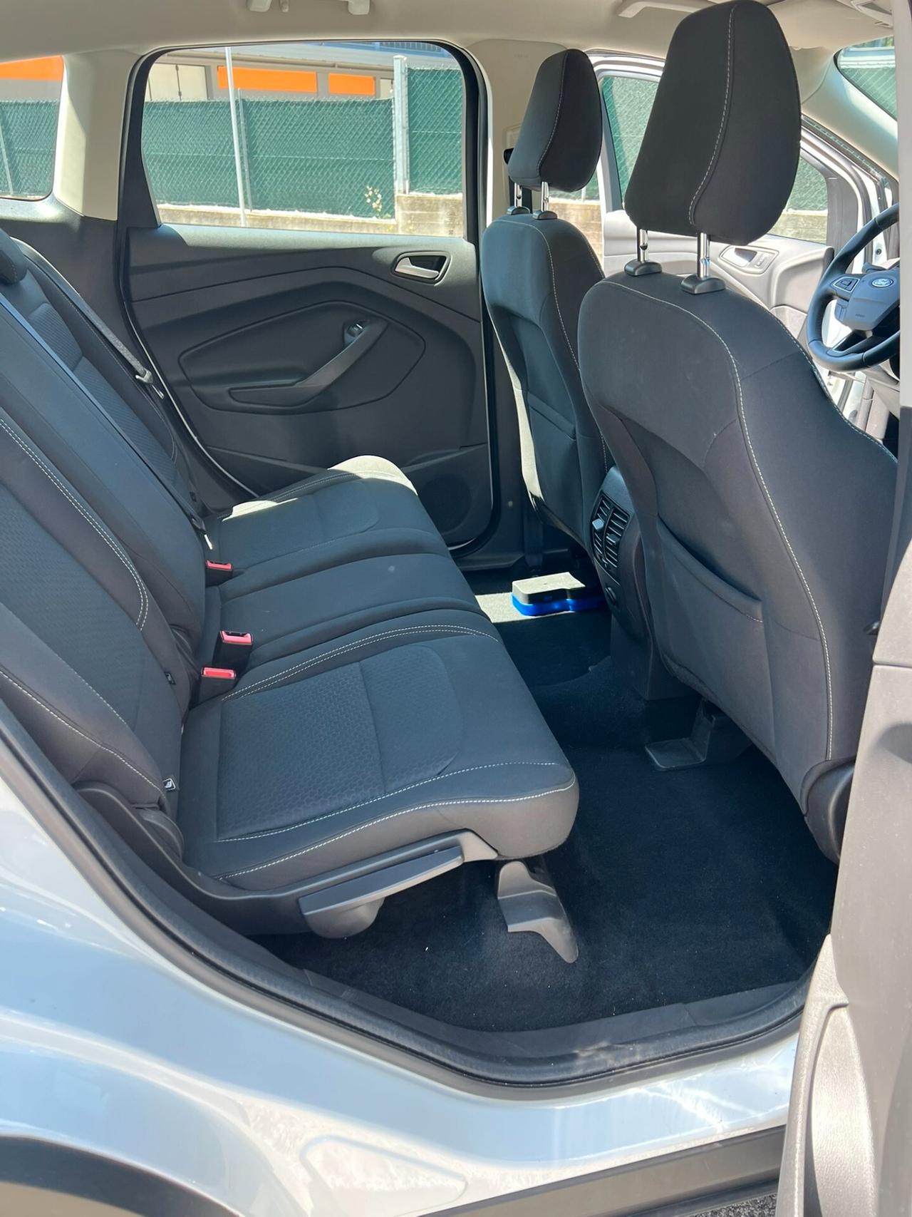 Ford Kuga 1.5 benzina - 19.200 KM!!!