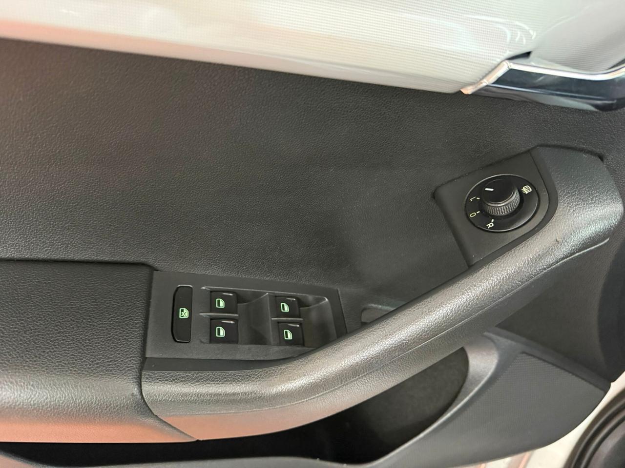 Skoda Octavia 1.6 TDI 105 CV ok Neopatentati