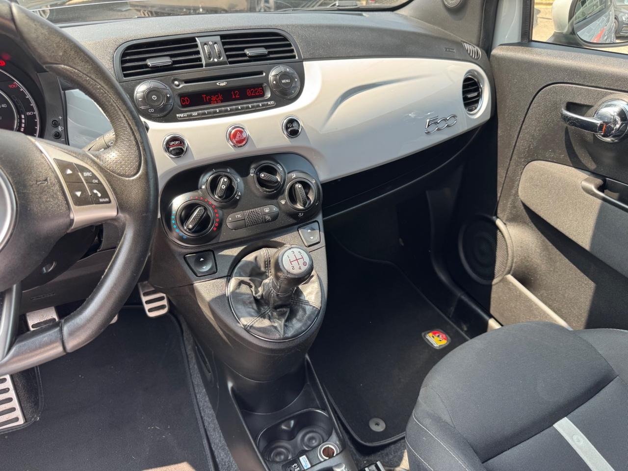 Abarth 500 1.4 Turbo T-Jet Custom