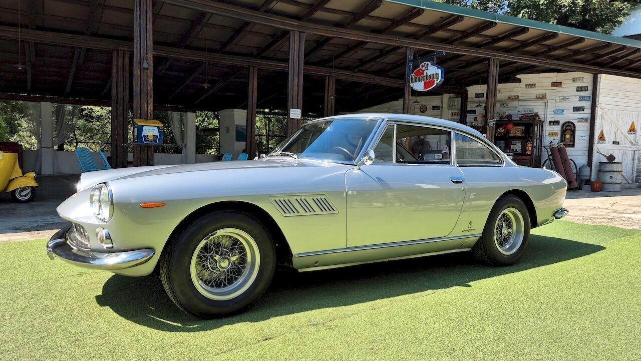 Ferrari 330 GT 2+2 I Serie – 1964