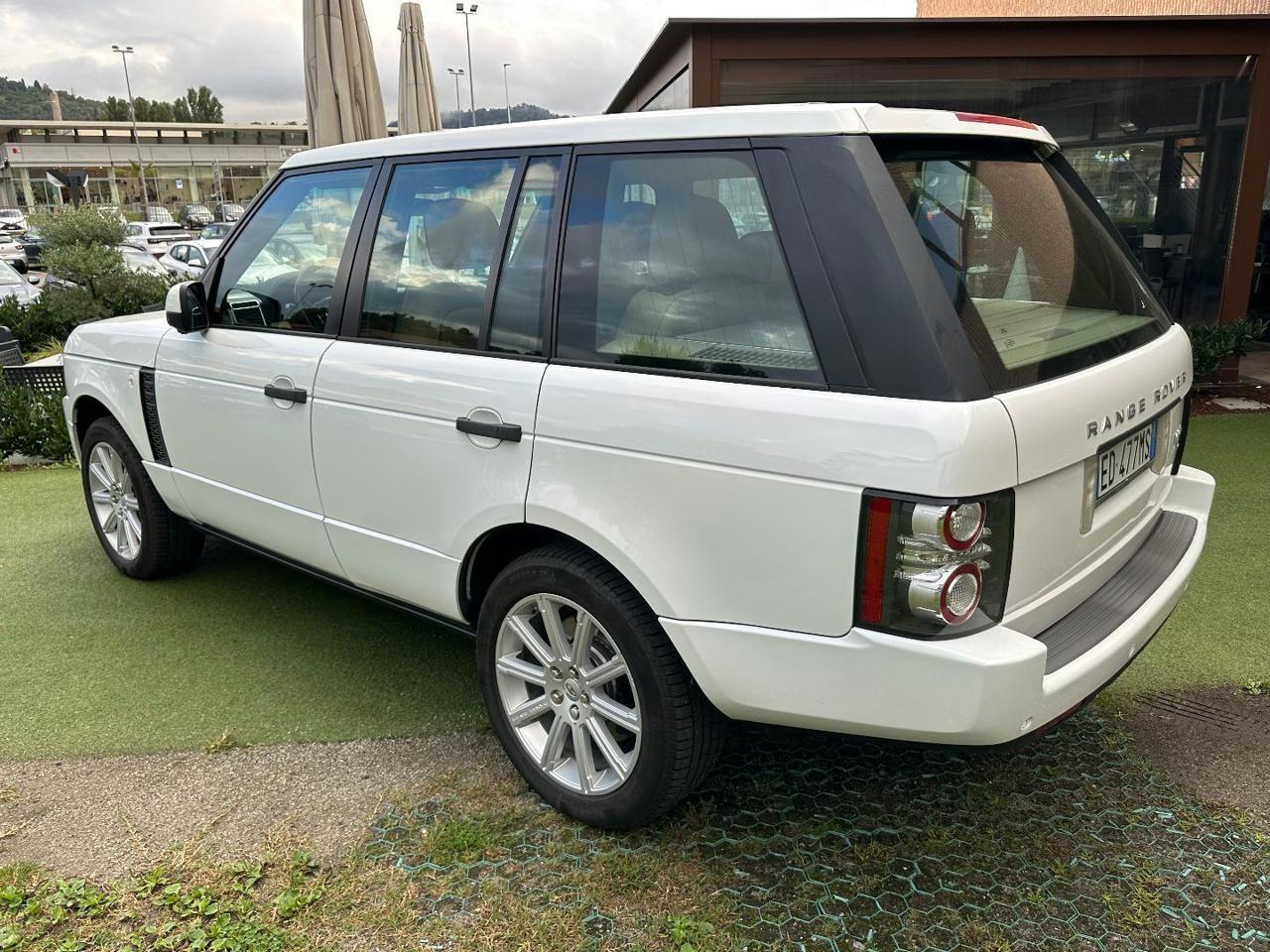 Land Rover Range Rover 4.4 TDV8 Vogue FULL OPTIONAL
