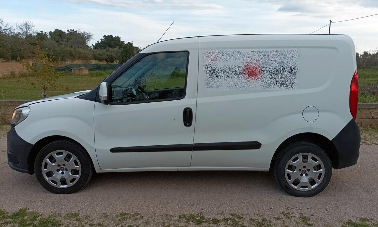 Fiat Doblo Doblò 1.4 T-Jet 16V Natural Power Lounge
