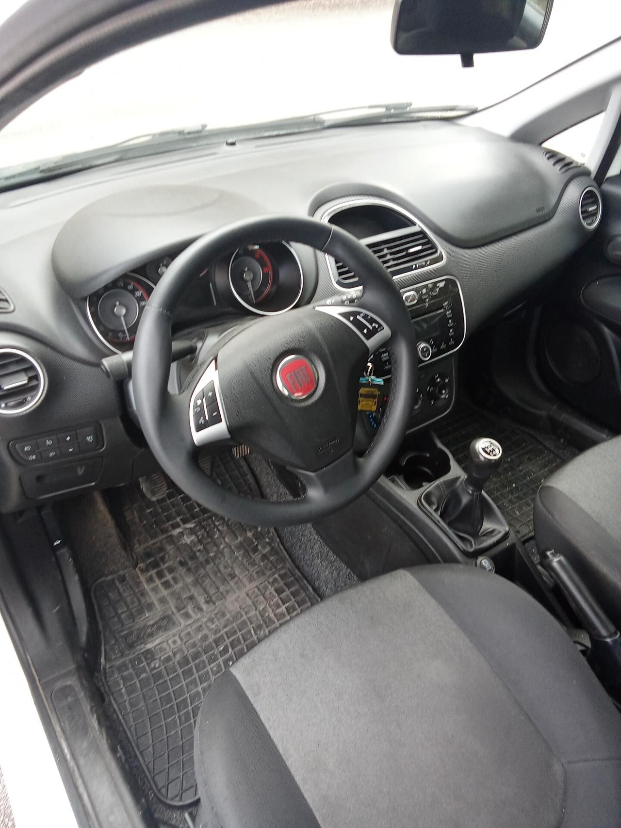 Fiat Punto 1.3 MJT 80cc Van Easy 4 posti 017