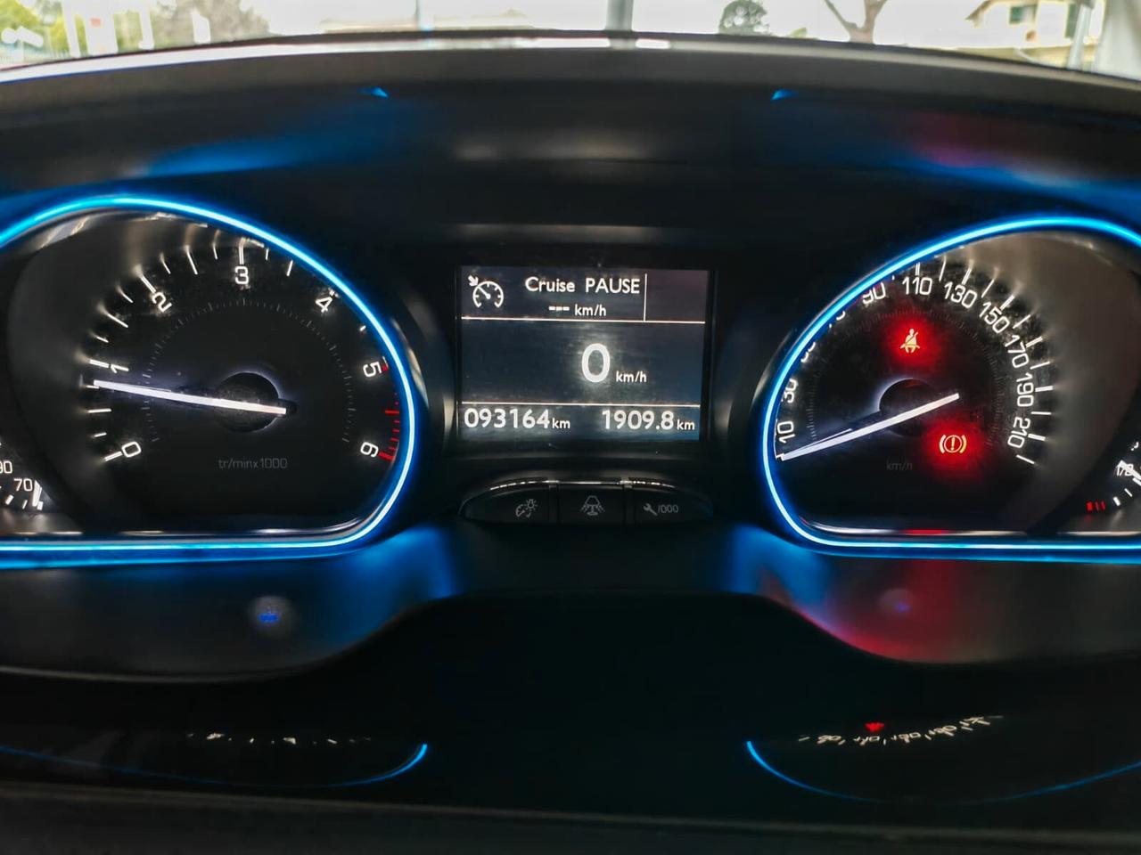 Peugeot 2008 BlueHDi 120 S&S Allure
