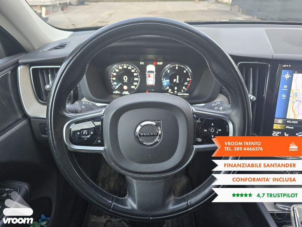 VOLVO XC60 (2017-->) XC60 B4 (d) AWD Geartronic...