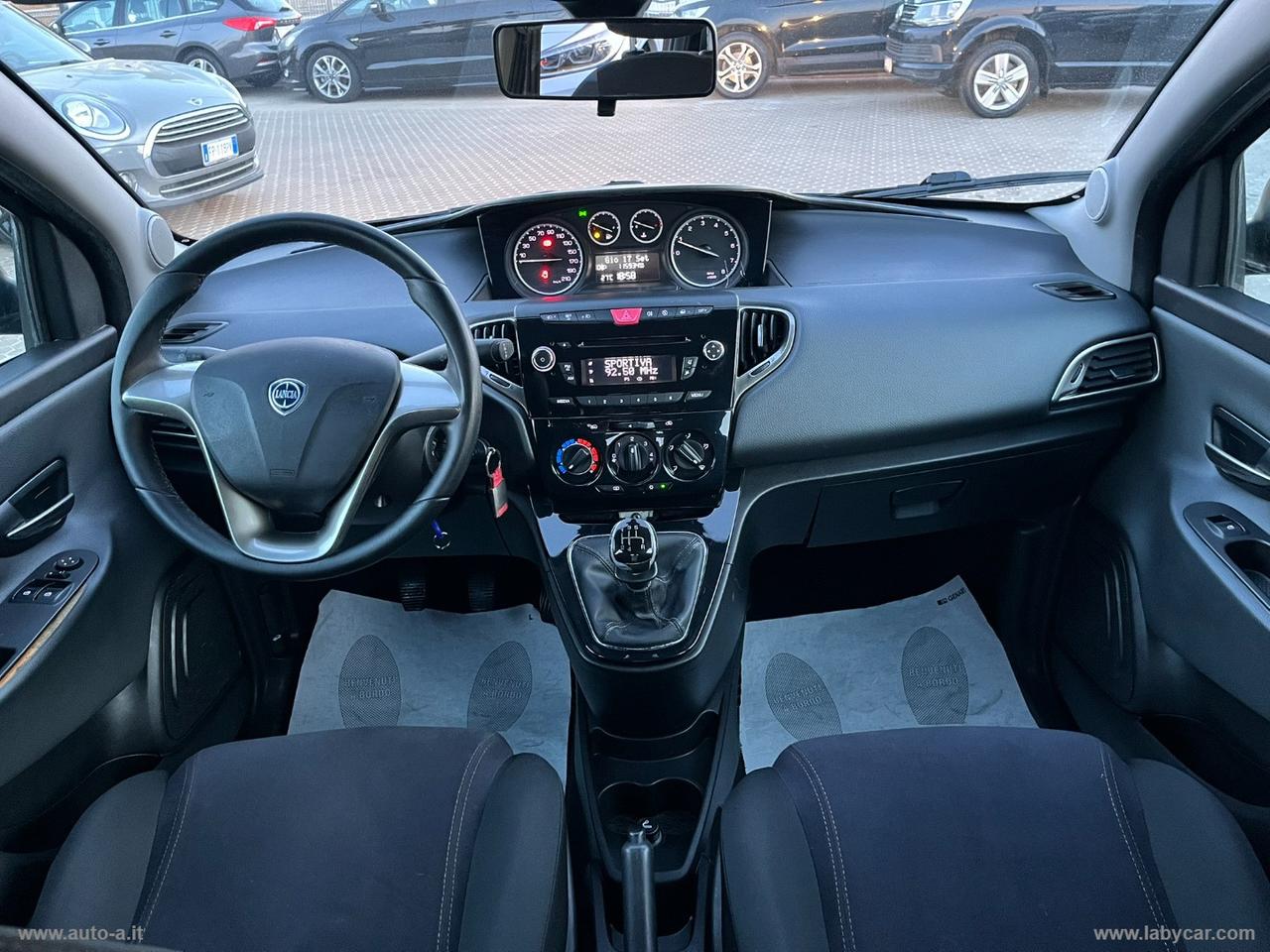 LANCIA Ypsilon 1.2 69 CV 5p. S&S Silver