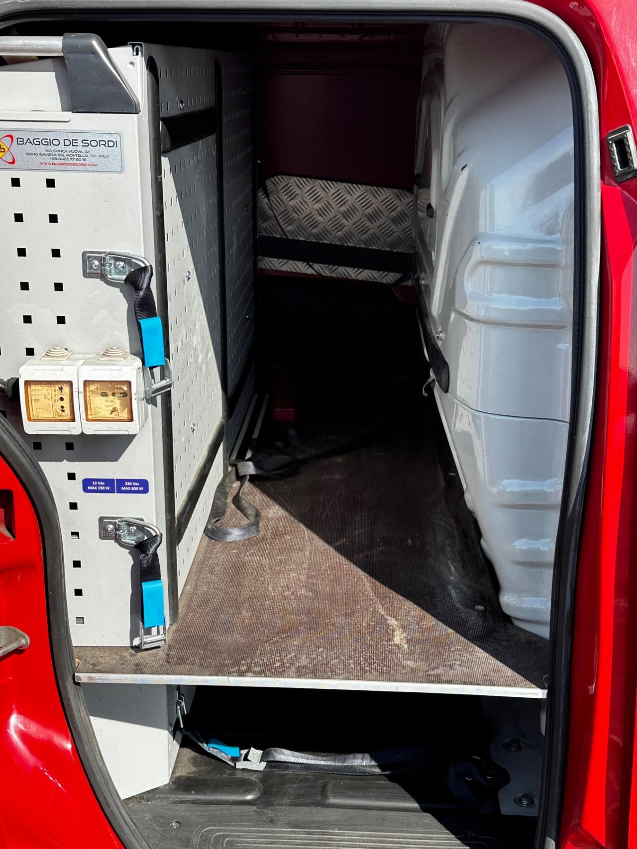 Fiat Fiorino 1.3 MJT 95CV Cargo Adventure