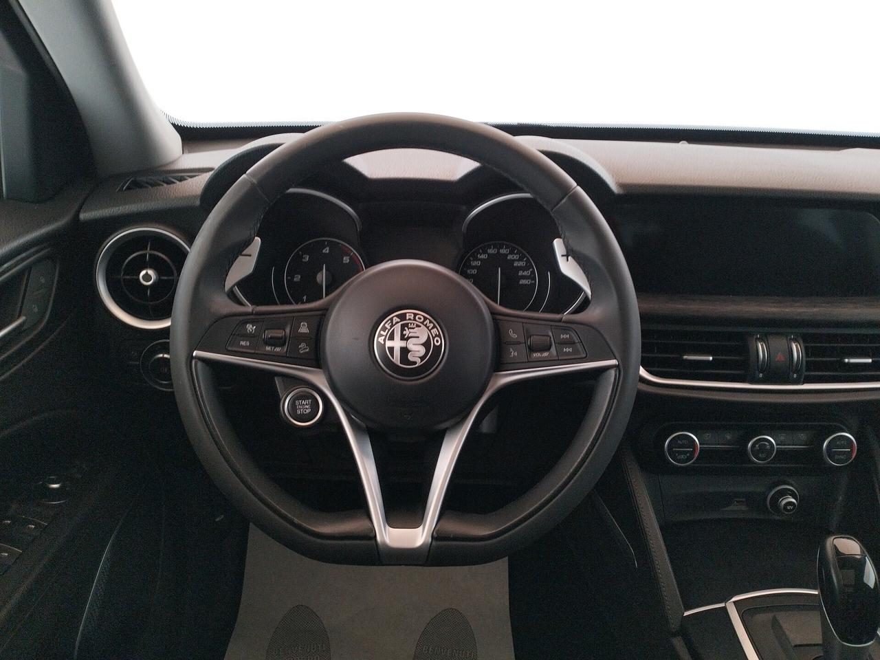 ALFA ROMEO STELVIO 2.2 t Executive Q4 190cv auto my19 - TETTO PANORAMICO - IVA ESPOSTA