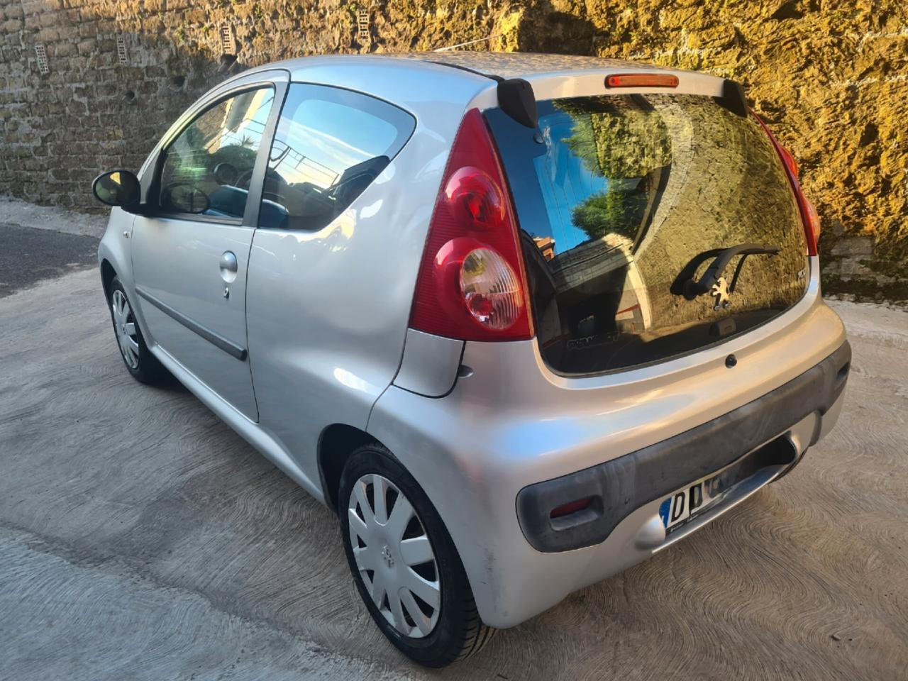 Peugeot 107 1.0 68CV 3p. Sweet Years