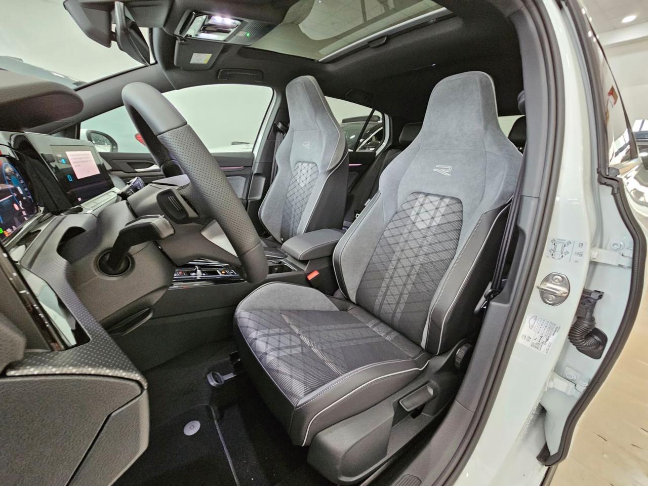 Volkswagen Golf R-Line Tetto Navi Camera C.18" RLine R Line