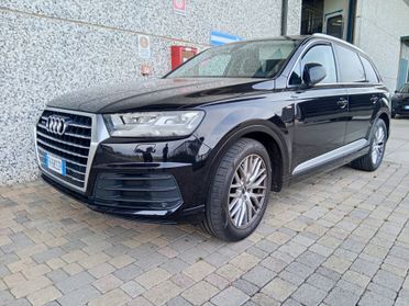 Audi Q7 3.0 TDI 272CV quattro tiptronic