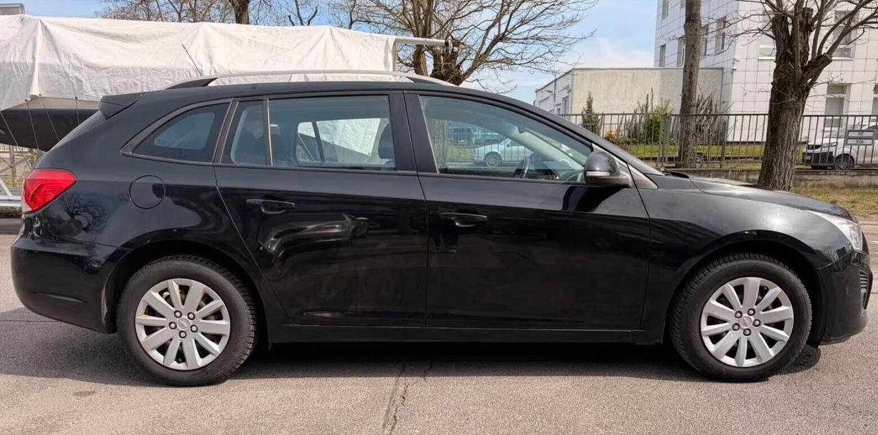 Chevrolet Cruze 1.6 5 porte LS