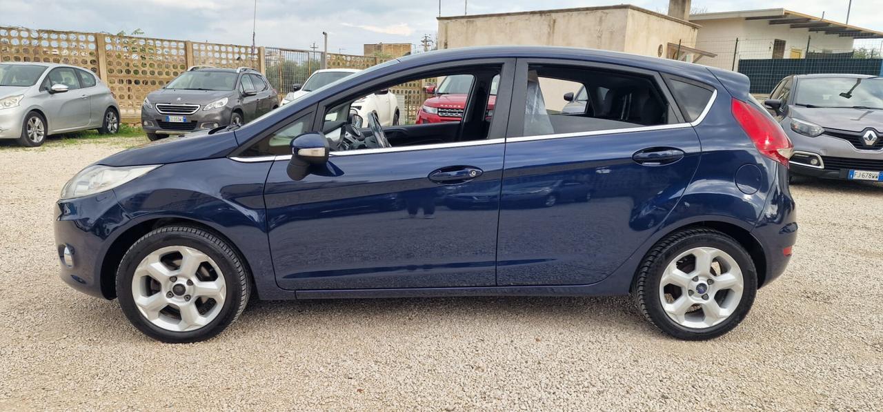 Ford Fiesta 1.2 82 CV 5 porte Titanium 2011