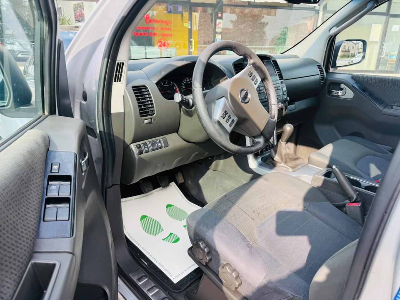 Nissan Navara 2.5 dCi 190CV 4 porte Double Cab XE