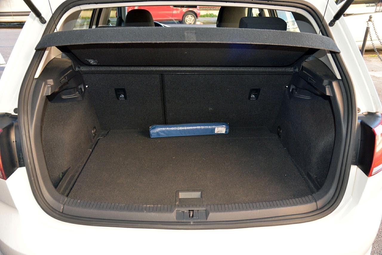 Volkswagen Golf VII 1.6 TDI 90CV Trendline Euro 6