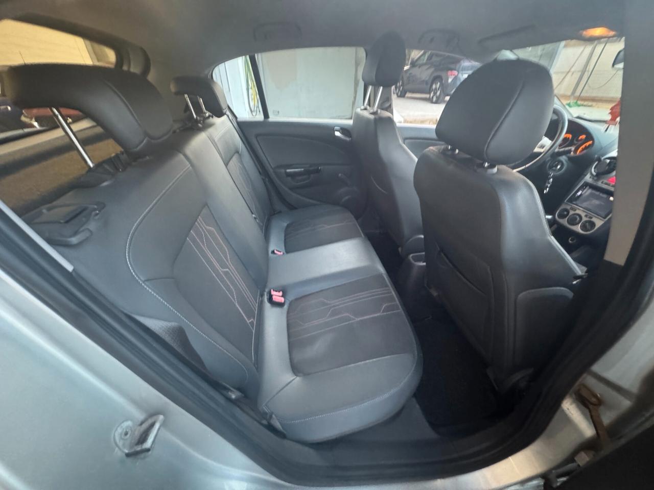 OPEL Corsa 1.2 5 porte Sport **NEOPATENTATI**