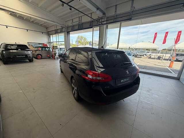 Peugeot 308 BlueHDi 130 S&S SW Allure