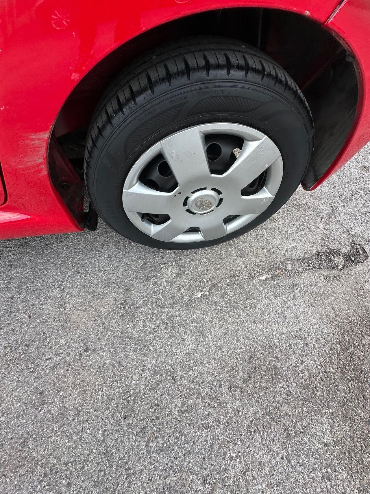 Toyota Aygo 1.0 12V VVT-i 5 porte Sol