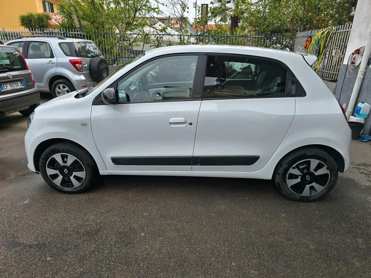 Renault Twingo SCe Life Limited