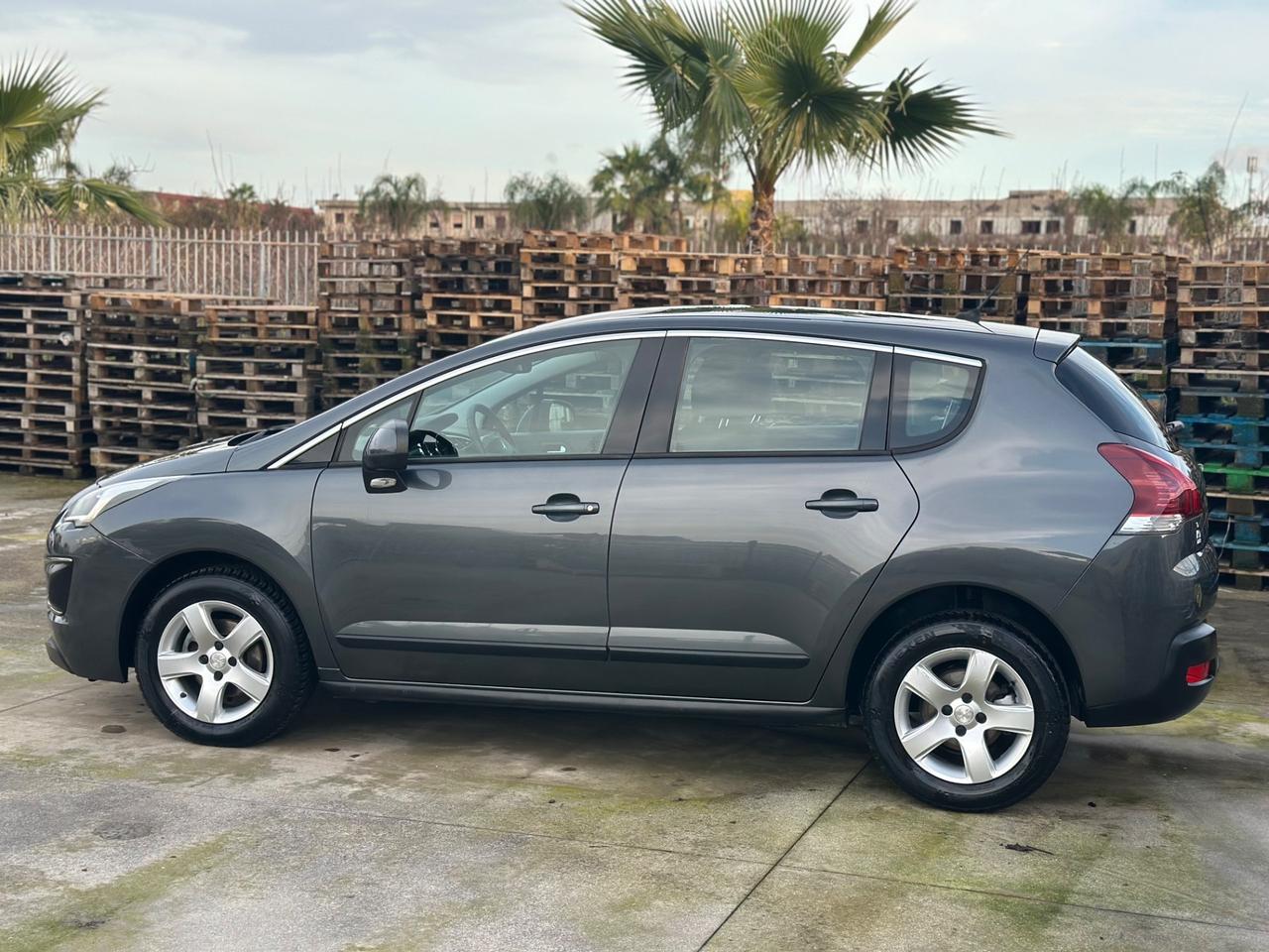 Peugeot 3008 1.6 HDi 115CV Business MY 2014