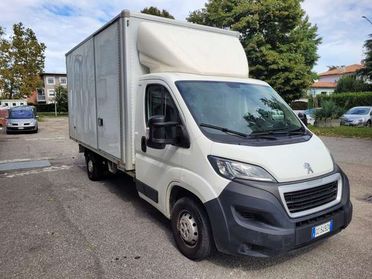 Peugeot Boxer 14990 +IVA 335 2.2 BLUEHDI 140 CV E6D-TEMO