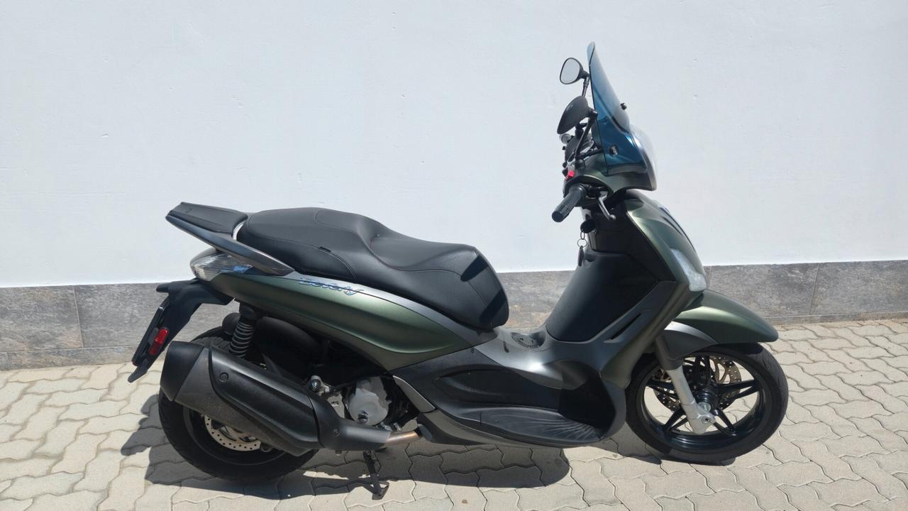 Piaggio Beverly 350 ABS