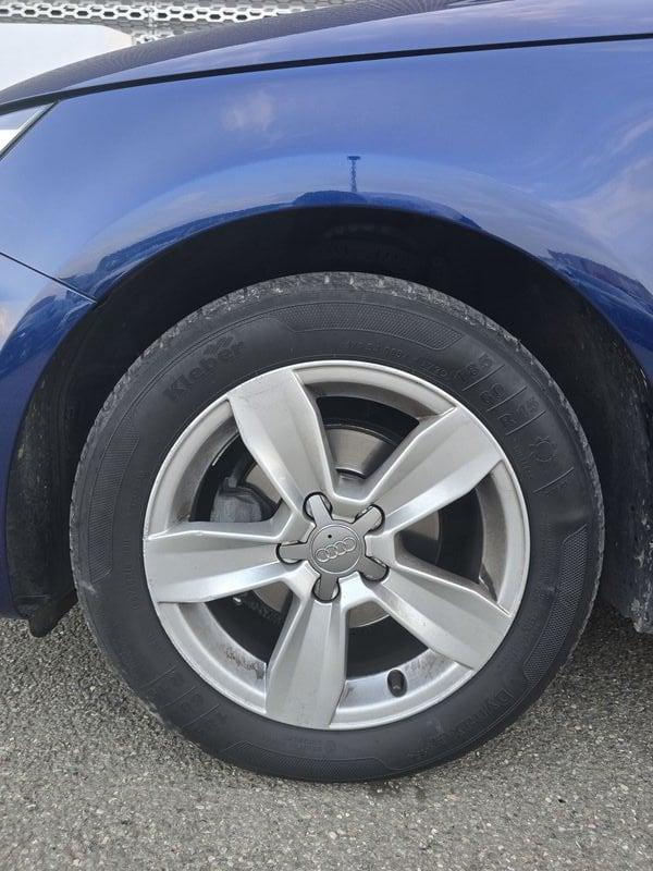 Audi A1 A1 1.0 tfsi ultra Metal Plus 95cv