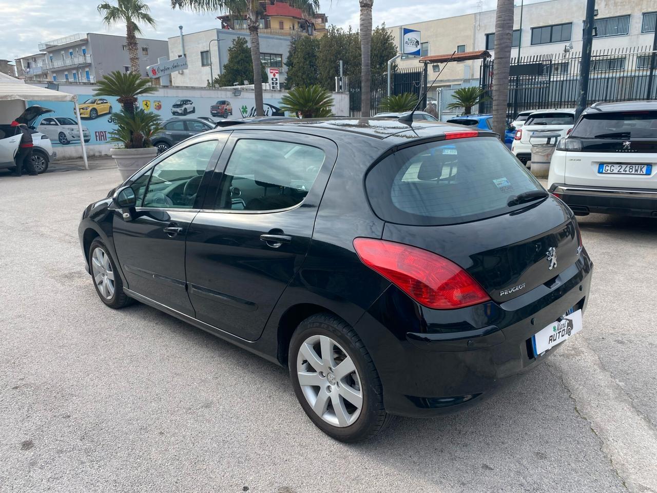 Peugeot 308 1.6 HDi 90CV 5p. Tecno