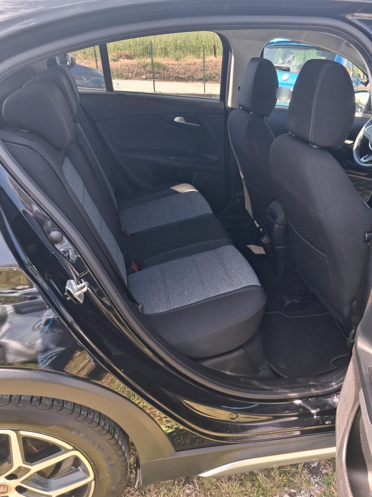 Fiat Tipo 1.6 Mjt S&S 5porte Cross