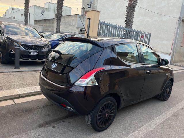 LANCIA Ypsilon 1.2 69 CV Elefantino Rosa