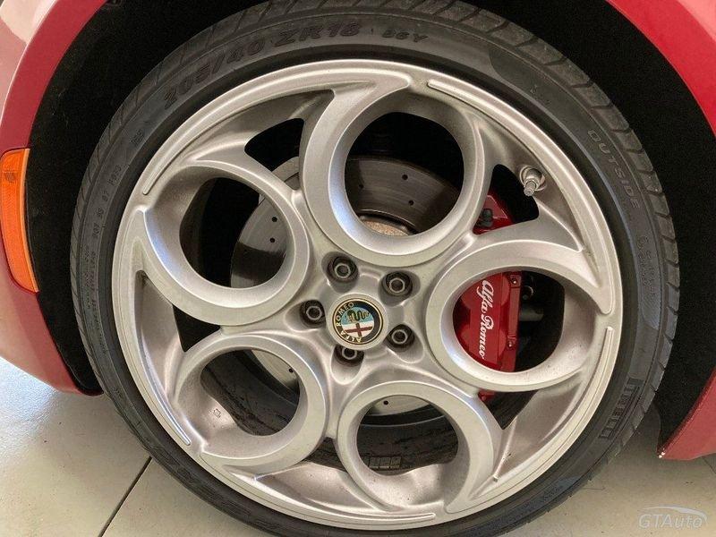 Alfa Romeo 4C 1750 TBi