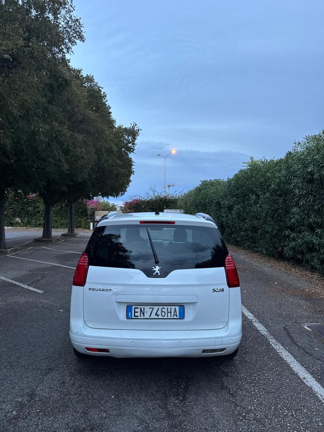Peugeot 5008 2.0 HDi 163CV aut. Active