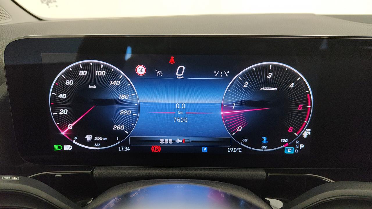 Mercedes-Benz GLA 180 d Progressive Advanced auto