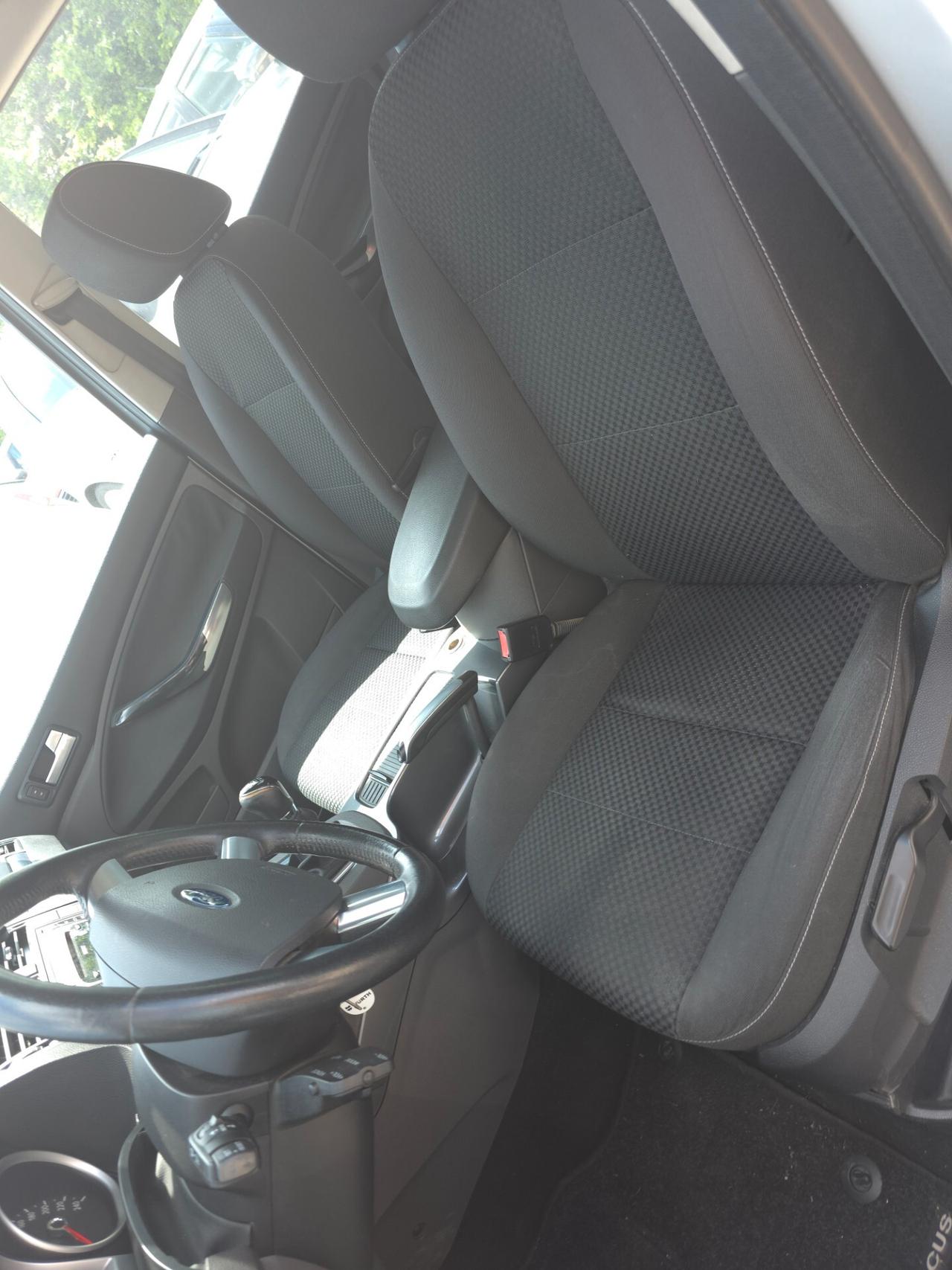 Ford C-Max 1.6 TDCi 90 CV Titanium