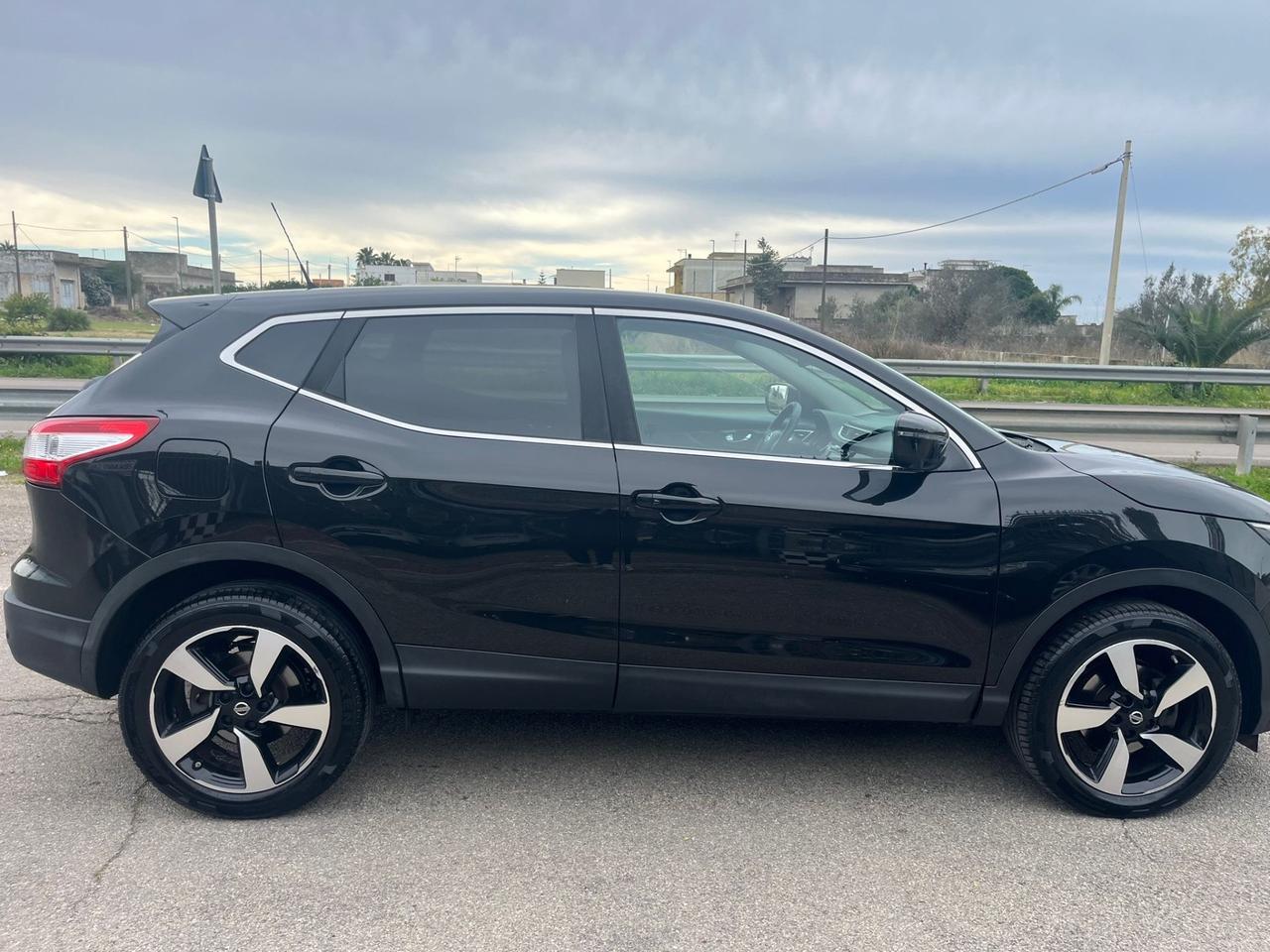 Nissan Qashqai 1.5 dCi 360 Tekna Unipro 2015