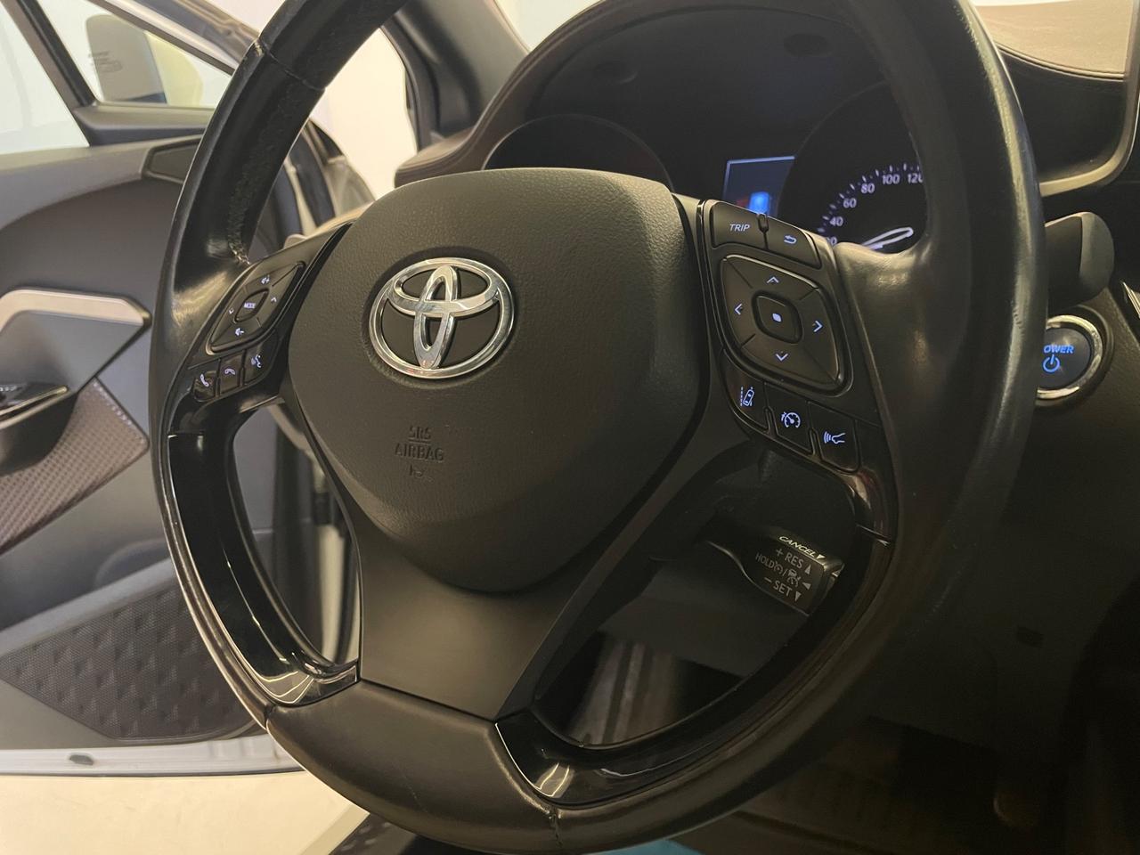 Toyota C-HR 1.8 Hybrid E-CVT Lounge