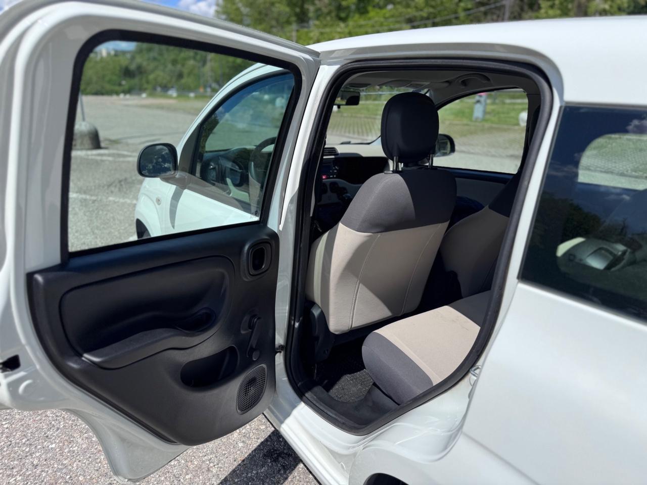 FIAT PANDA 1.2 Easy solo 46000km neopatentati