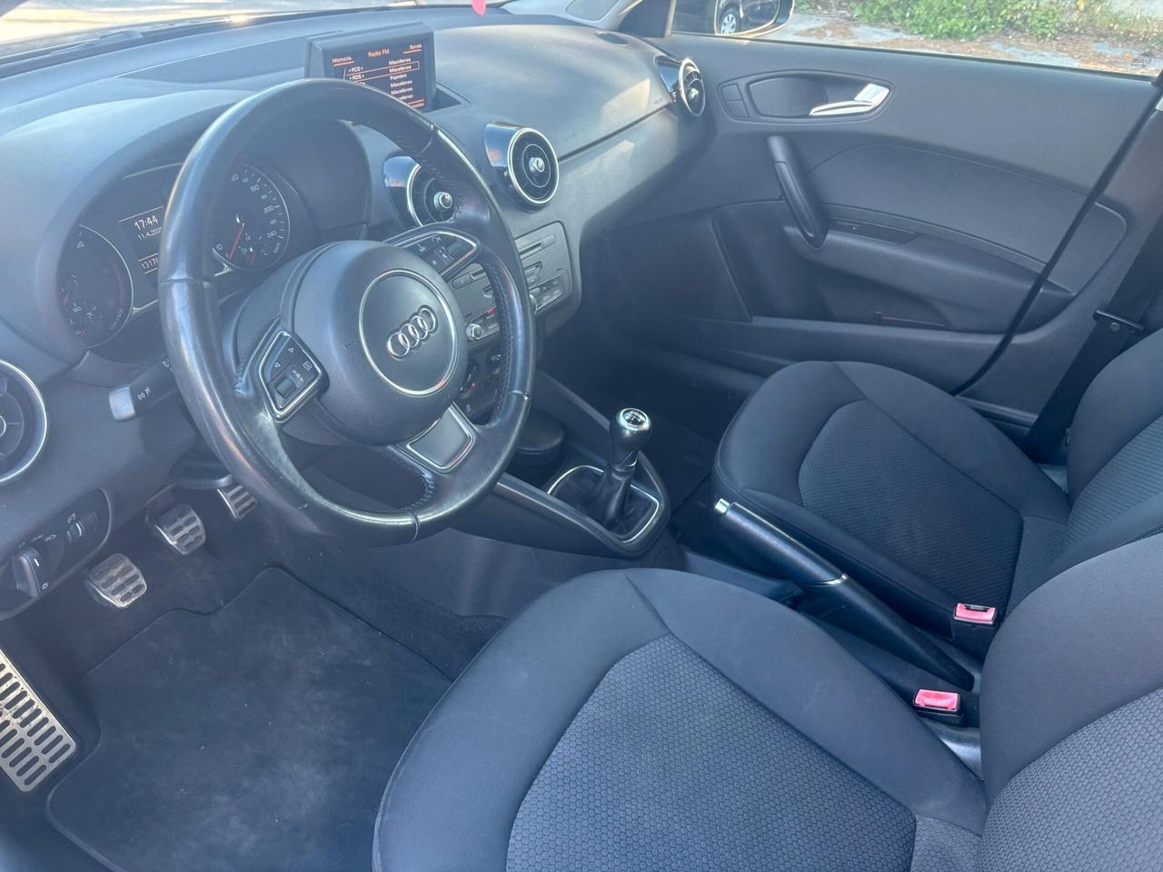 AUDI A1 1.6 TDI SPORTBACK S-Line - 2014