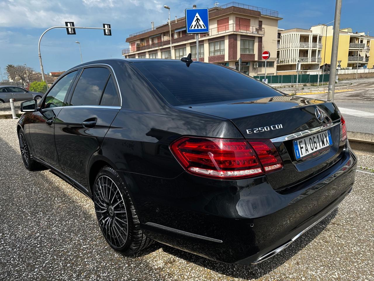 Mercedes-benz E 250 4Matic Automatic Premium