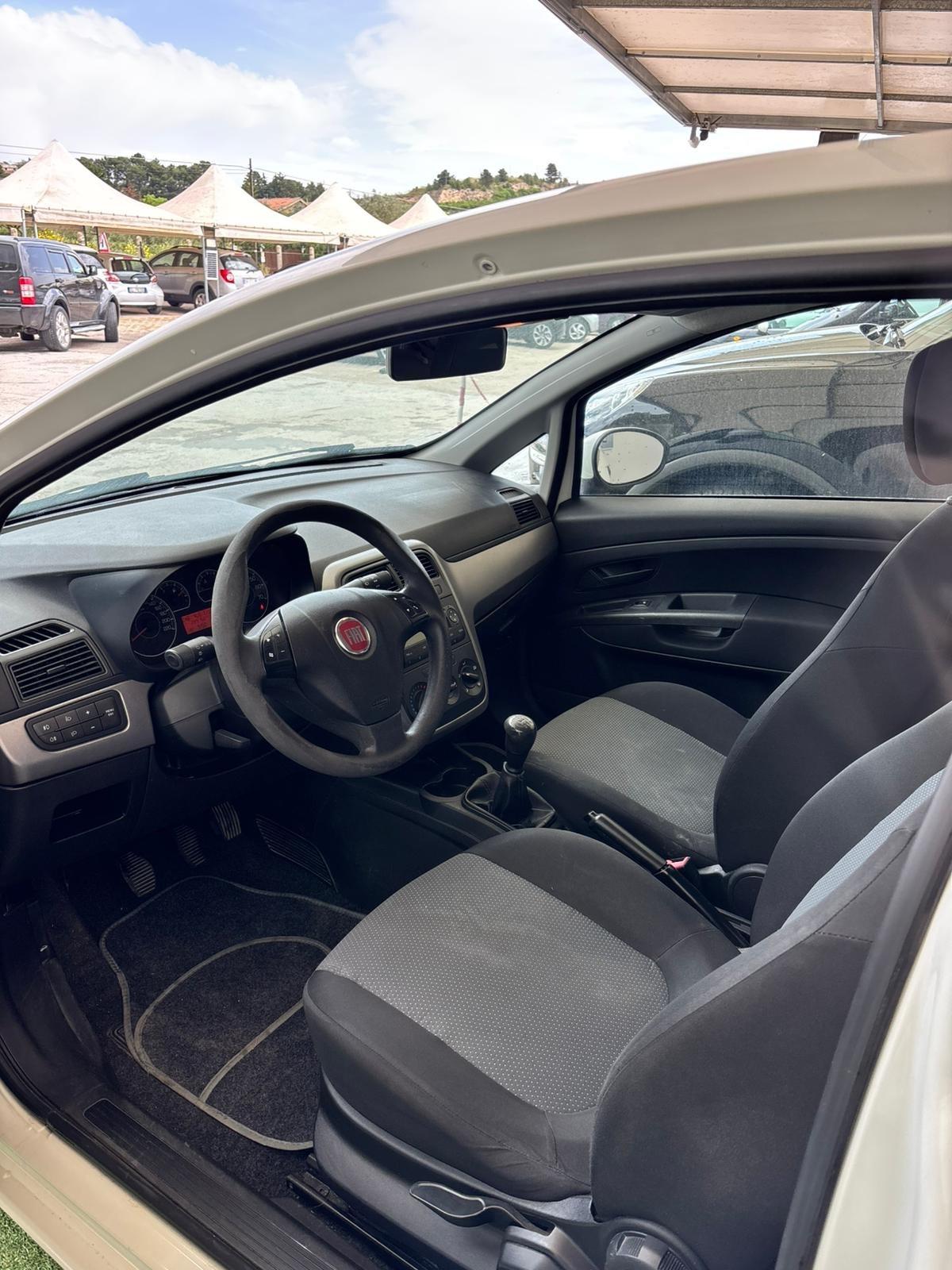 Fiat Punto 1.3 MJT II 75 CV 3 porte 4POSTI AUTOCARRO