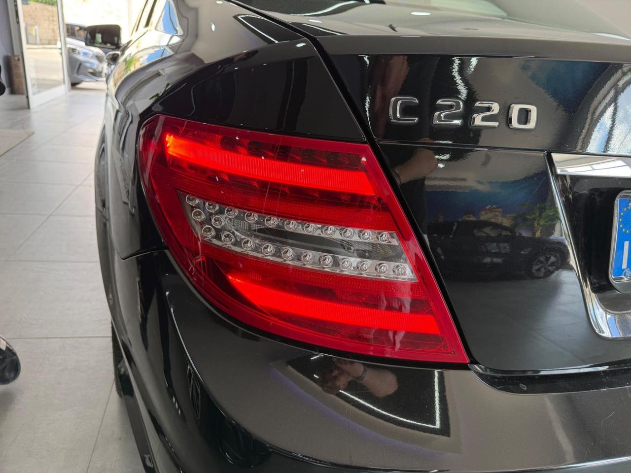Mercedes-benz C 220 CDI BlueEFFICIENCY Avantgarde