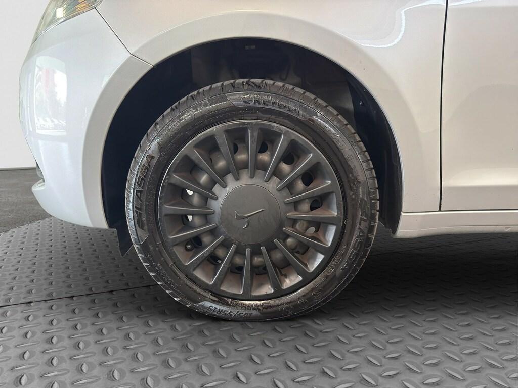 Lancia Ypsilon 1.0 hybrid Silver s&s 70cv