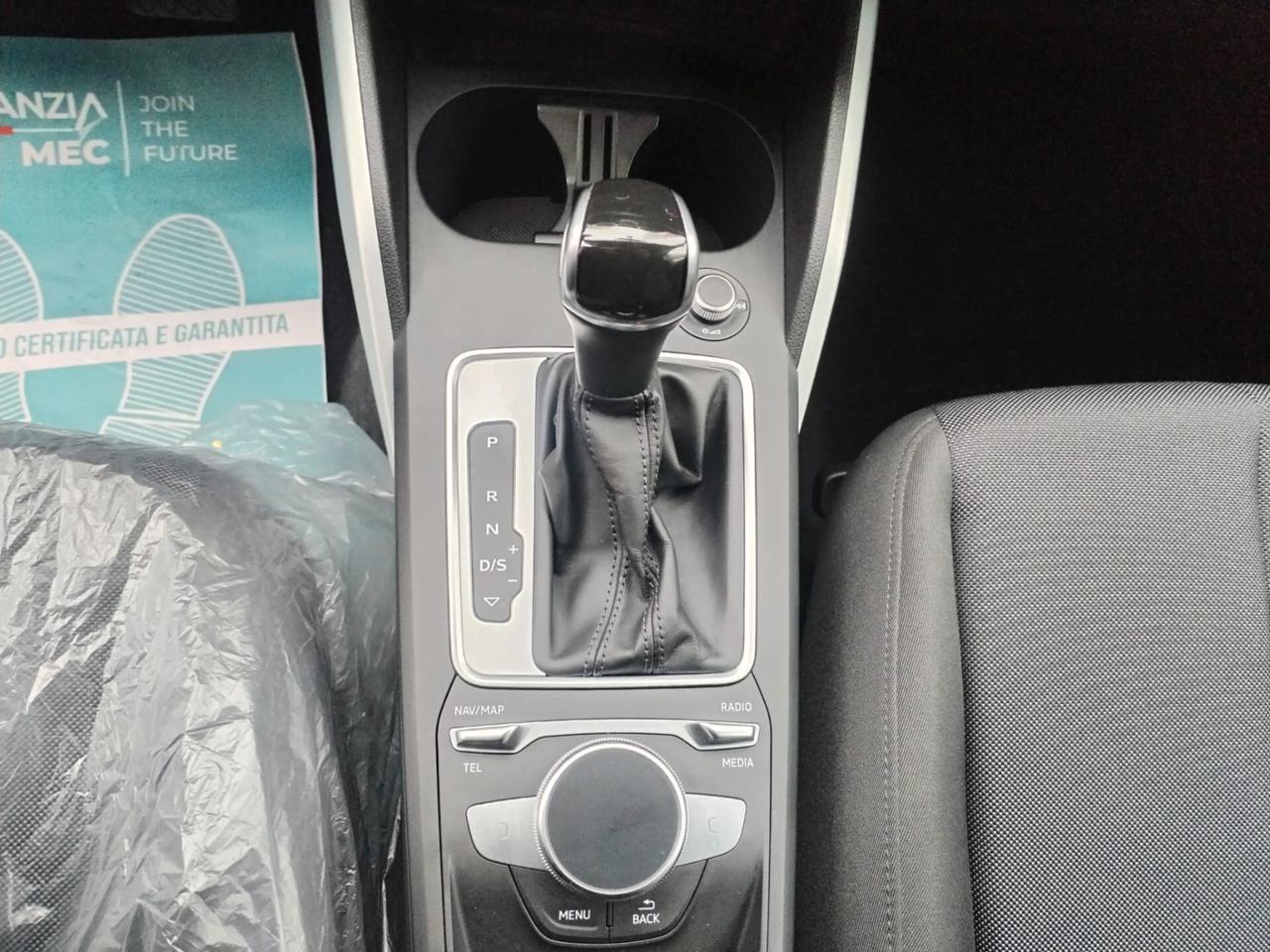 Audi Q2 35 TDI quattro S tronic Identity Black