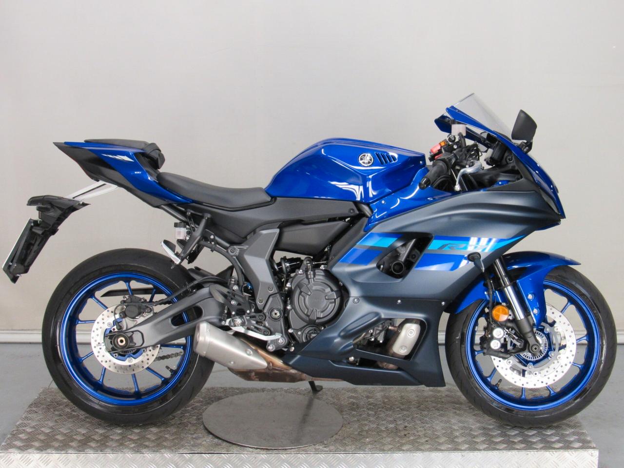 Yamaha YZF - R 7 ABS