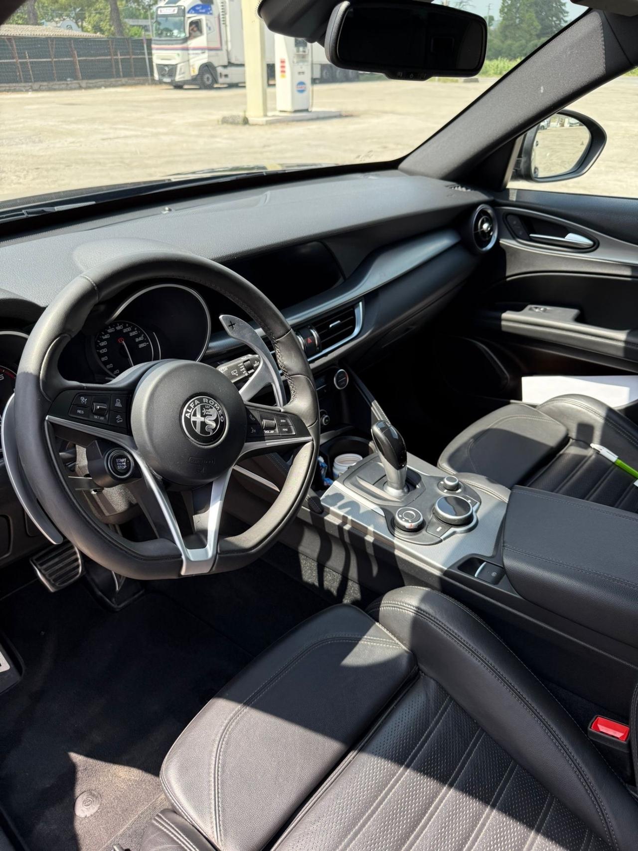Alfa Romeo Stelvio 2.2 Turbodiesel 210 CV AT8 Q4 Executive