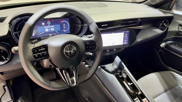 ALFA ROMEO Junior 1.2 145 CV Hybrid eDCT6 pack techno