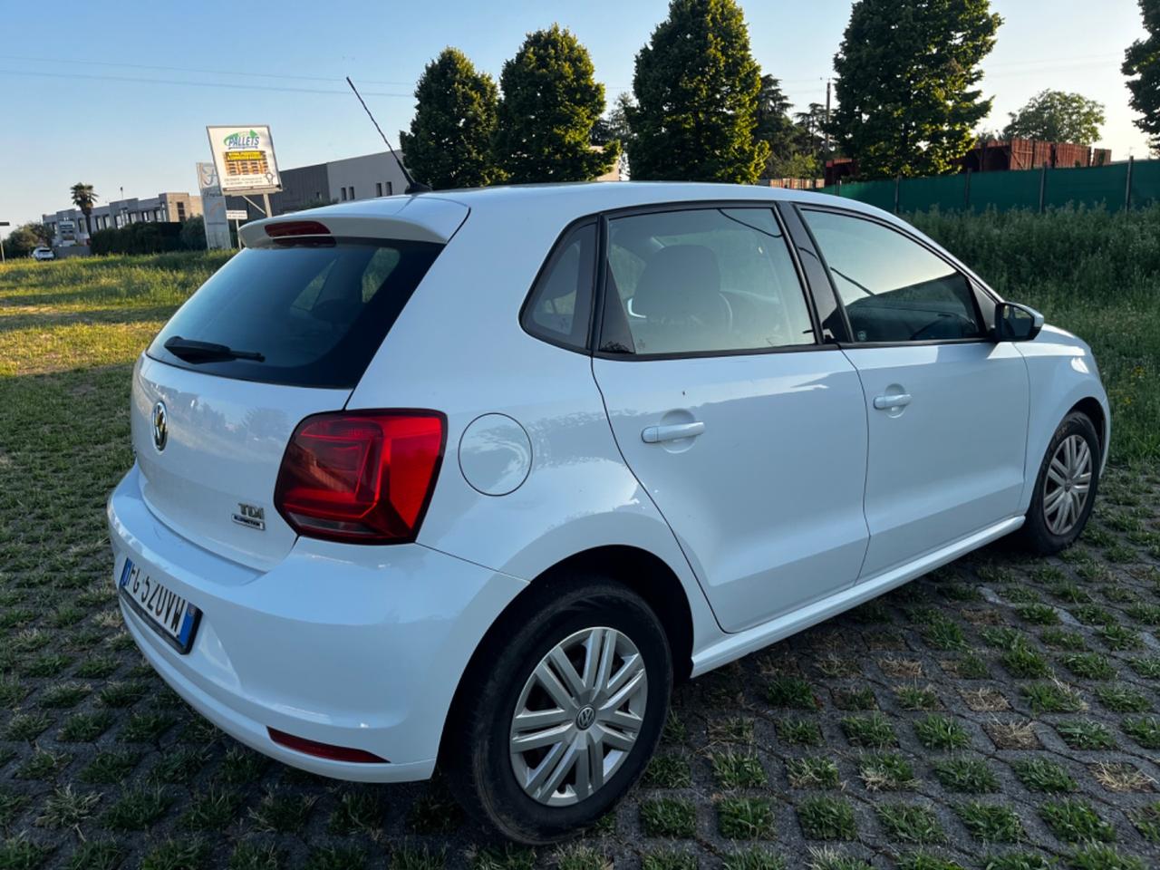 Volkswagen Polo 1.4 TDI 5p. Business