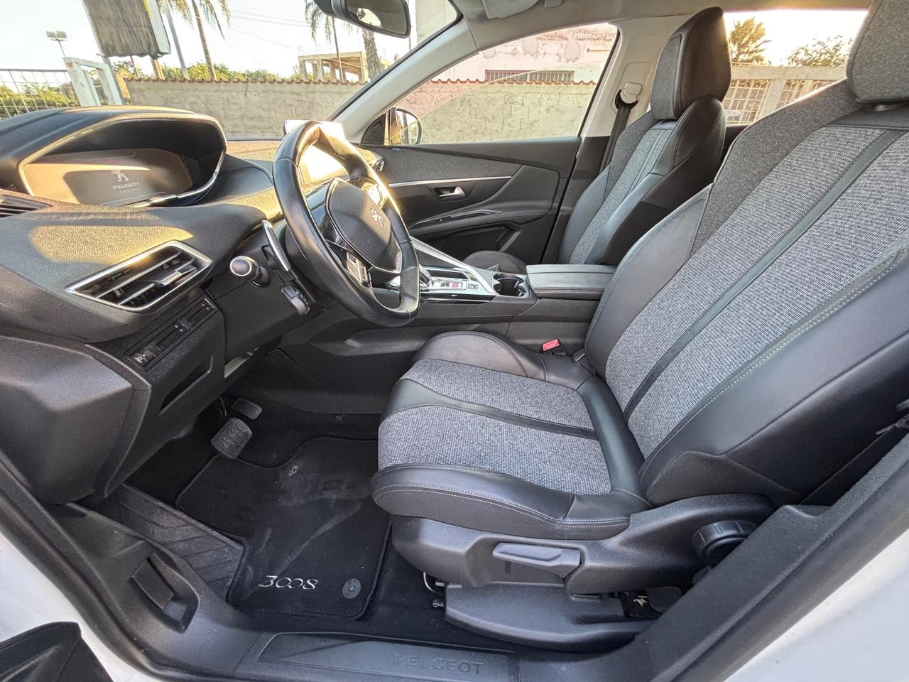 PEUGEOT 3008 HDI 1.6 120CV AUTOMATICA STUPENDA